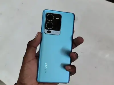 Vivo V25 Pro 5G Blue Camera Phone