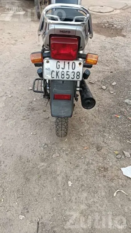 Hero Splendor 2016 Self Start Bike - બાઇક્સ - જામજોધપુર - Image 4
