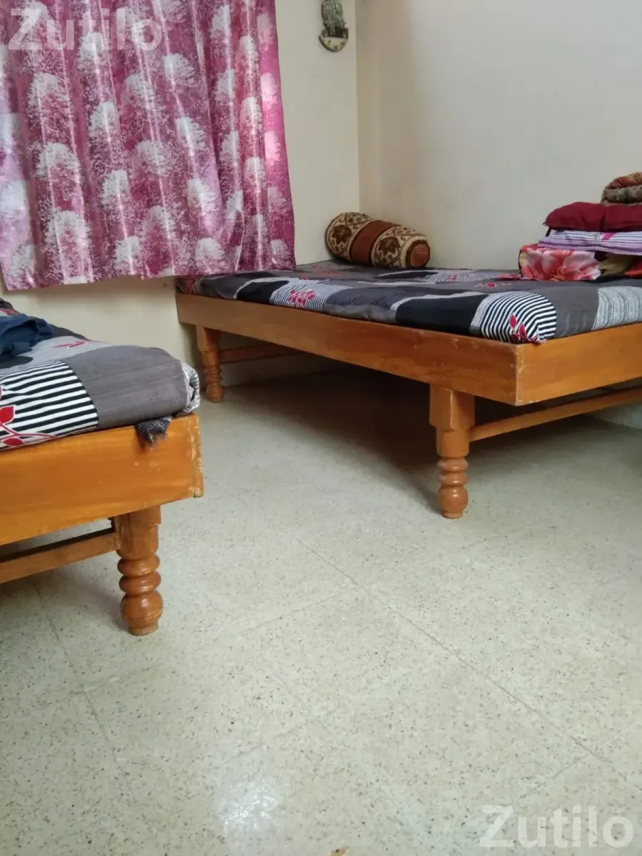 2 Single bed - Beds & Mattresses - Jamnagar City - Image 2
