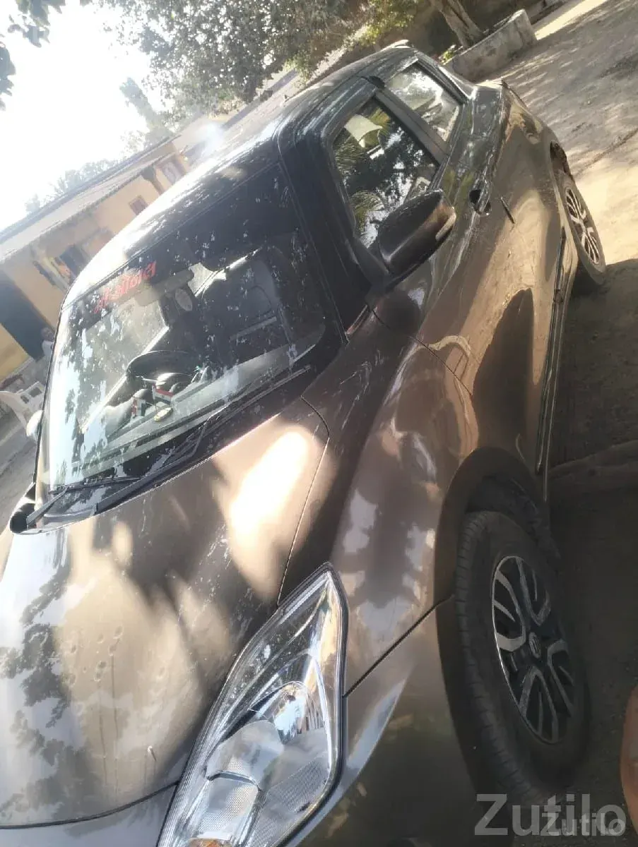 Maruti Suzuki Swift 2022 Petrol Car - કાર - લાલપુર - Image 2