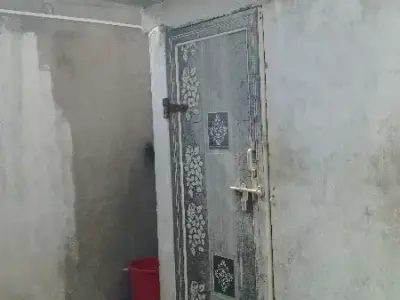 6 Room House with Toilet and Water Tank 6 Room House with Toilet and Water Tank