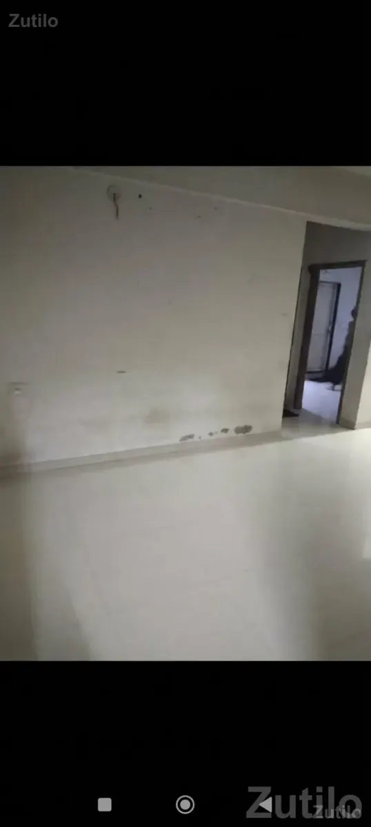 Spacious 2 BHK Flat for Sale - House for Sale - Detroj-Rampura - Image 3