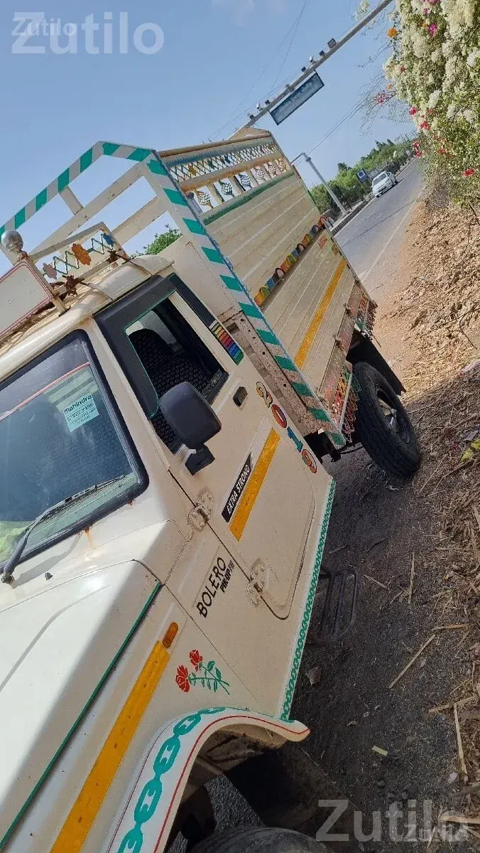 Mahindra Bolero Pikup 8 Feet Commercial Vehicle - Trucks & Lorries - Porbandar City - Image 3