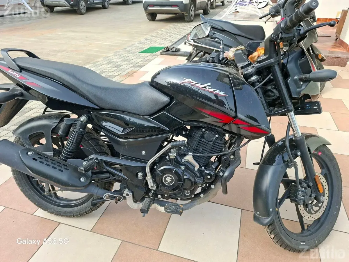 2024 Bajaj Pulsar Bike Black - બાઇક્સ - અમદાવાદ શહેર - Image 4