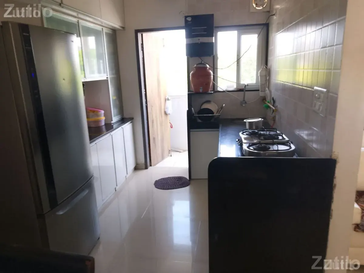 2 BHK Fully Furnished Flat with Private Terrace - ઘર વેચાણ માટે - રાજકોટ શહેર - Image 3