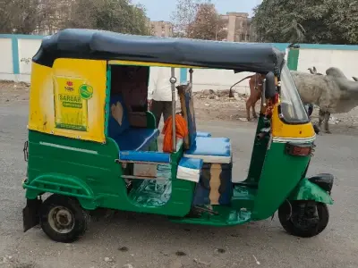 2011 CNG Auto Rickshaw 2011 CNG Auto Rickshaw