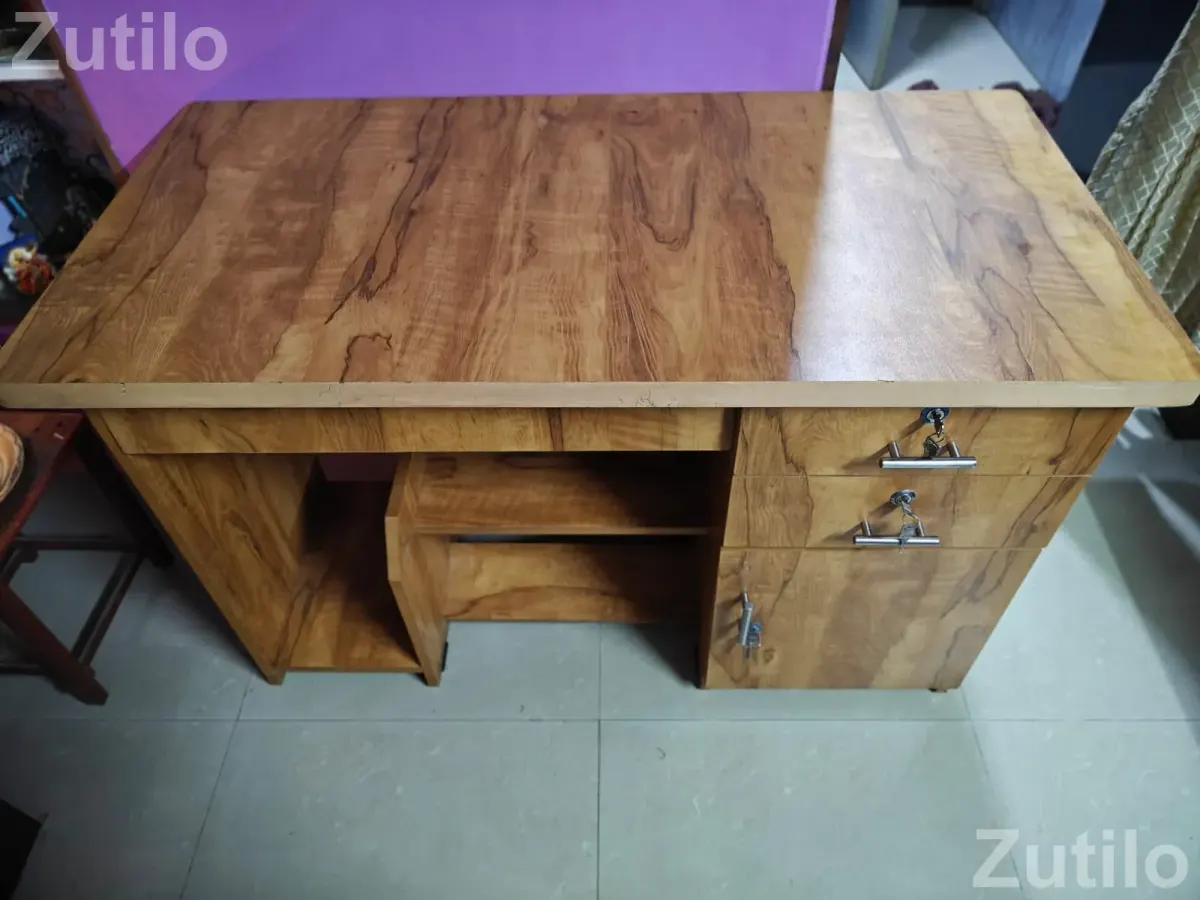 📢 COMPUTER TABLE FOR SALE! 💻 - ડેસ્ક, ઓફિસ અને કોમર્શિયલ ફર્નિચર - સુરત શહેર - Image 2
