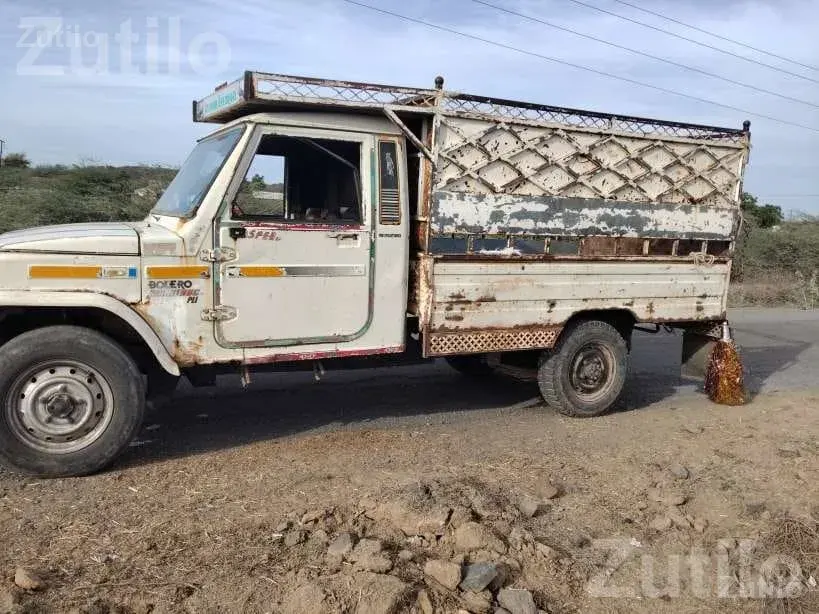 2015 Bolero Maxi Truck Plus Diesel - ટ્રક અને લોરી - નખત્રાણા - Image 2