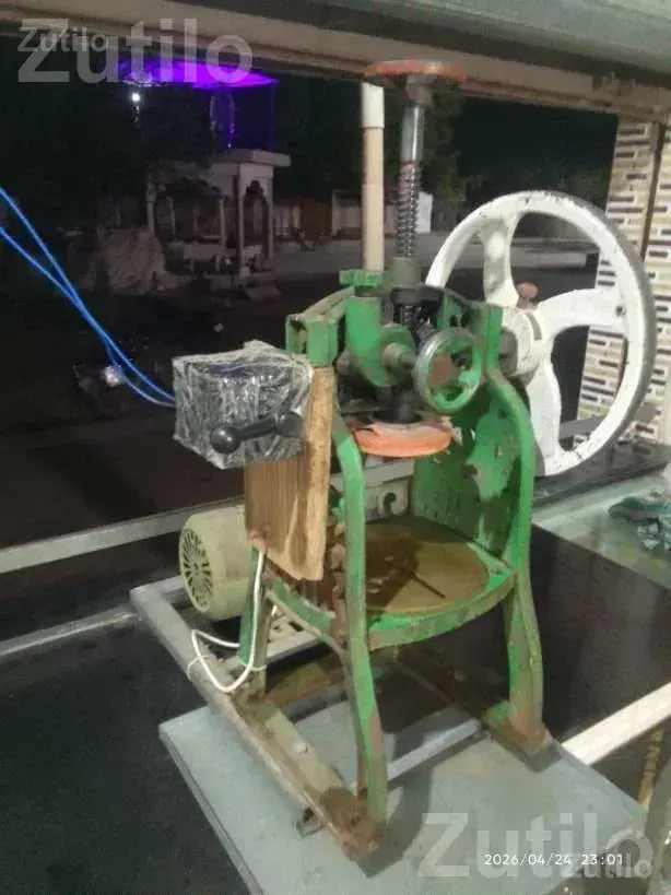 Gola Making Machine in Working Condition - મશીનરી - બાગસરા - Image 3
