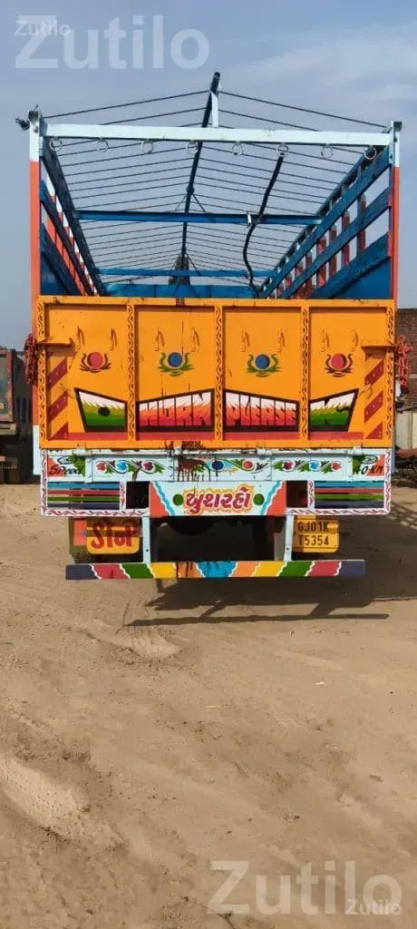Ashok Leyland 1618 Goods Carrier 2017 - Trucks & Lorries - Kadi - Image 3