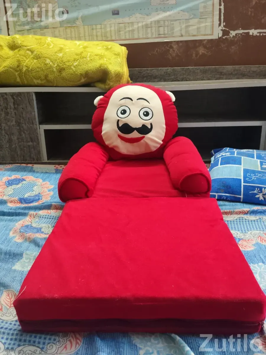 Kids sofa cum bed. - સોફા સેટ અને કાઉચ - વેરાવળ - Image 1