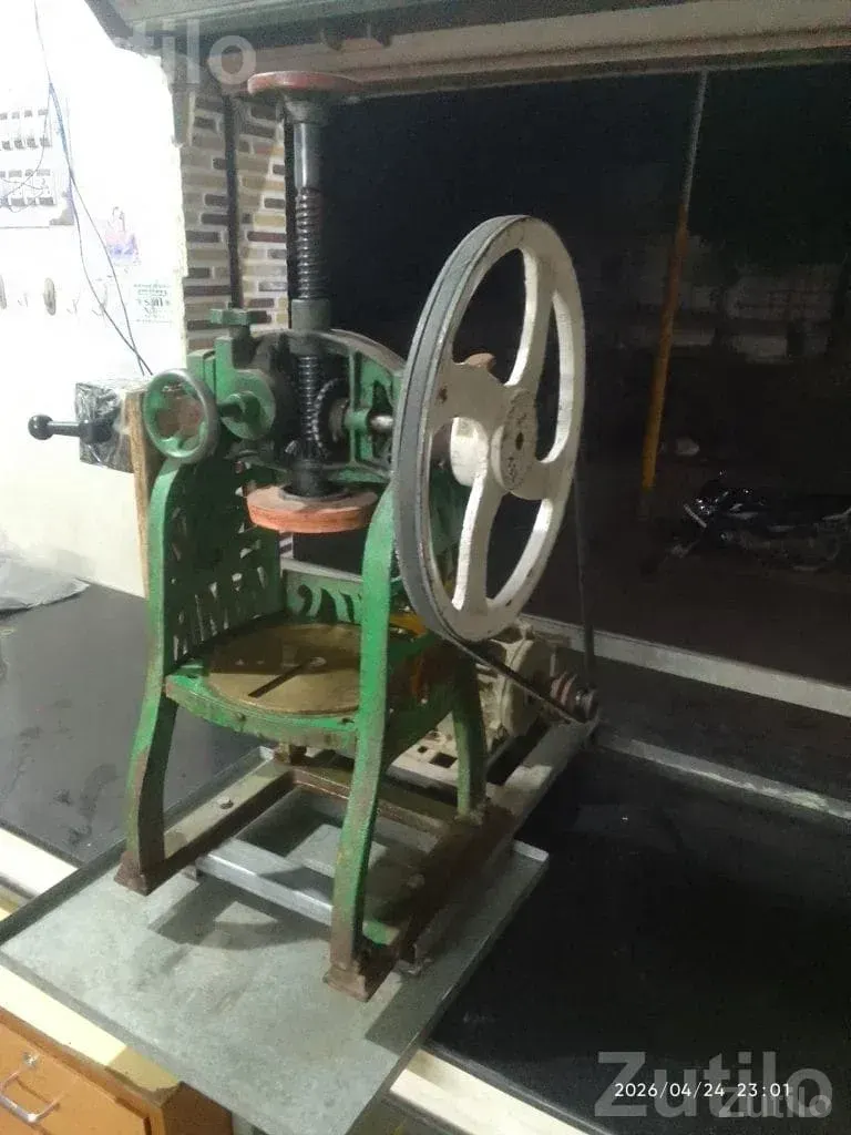 Gola Making Machine in Working Condition - મશીનરી - બાગસરા - Image 2