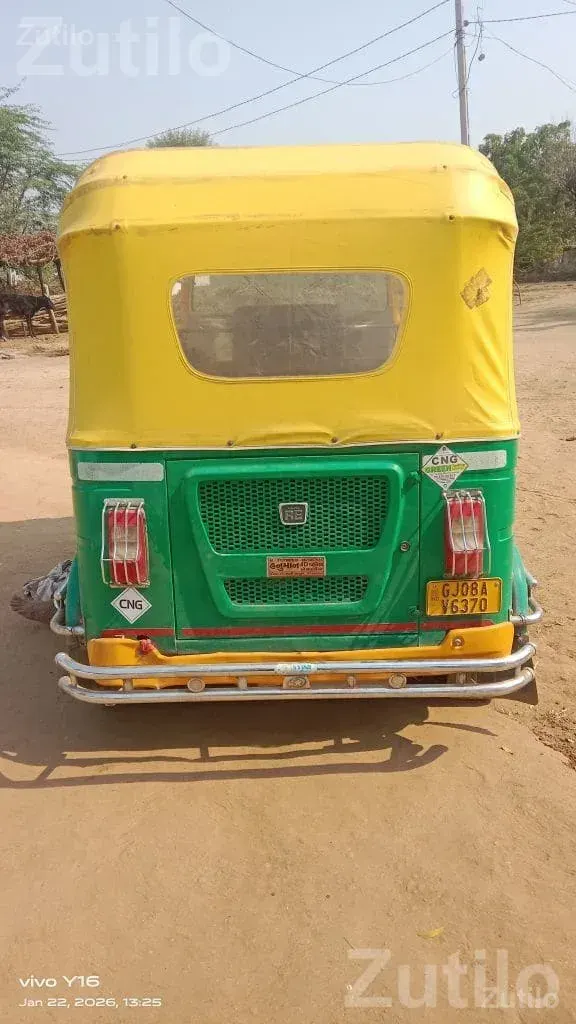 Bajaj CNG Auto Rickshaw BS6 2022 Model - Auto Rickshaws - Amirgadh - Image 2