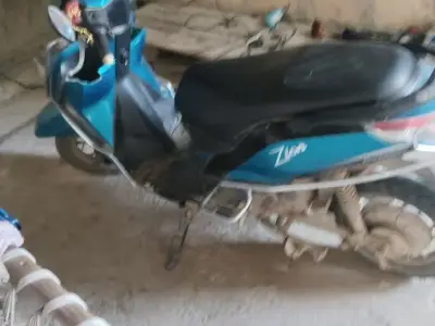 Used Zumi Electric Scooter Used Zumi Electric Scooter