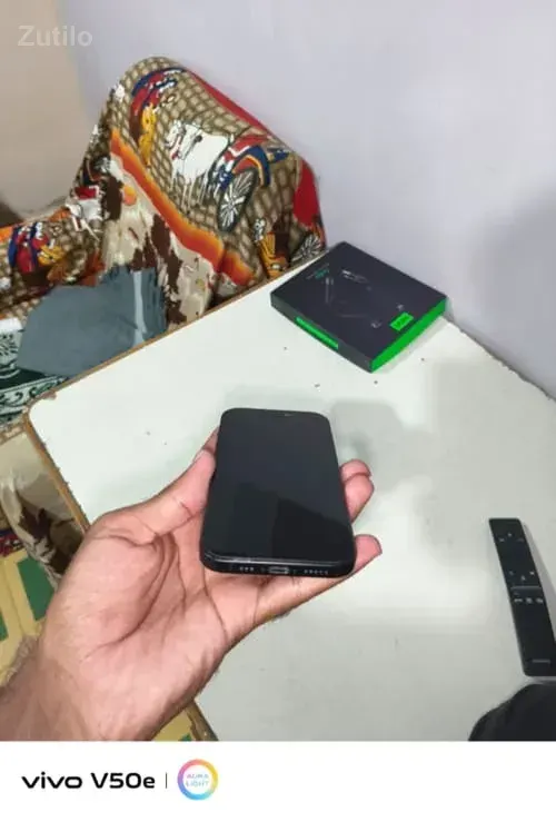 iPhone 15 black - Mobile Phones - Somnath - Image 2