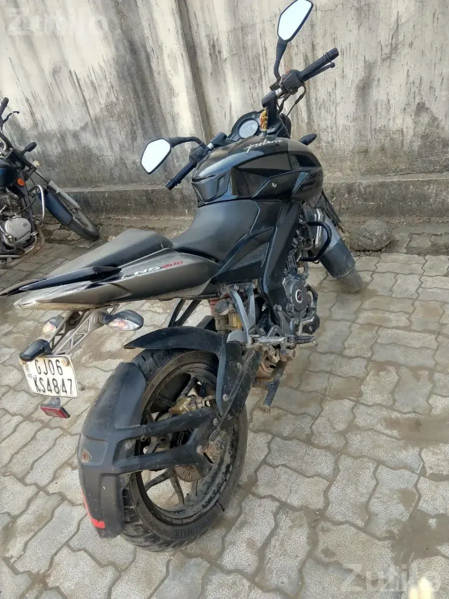 Pulsar NS200 - Bikes - Ankleshwar - Image 4