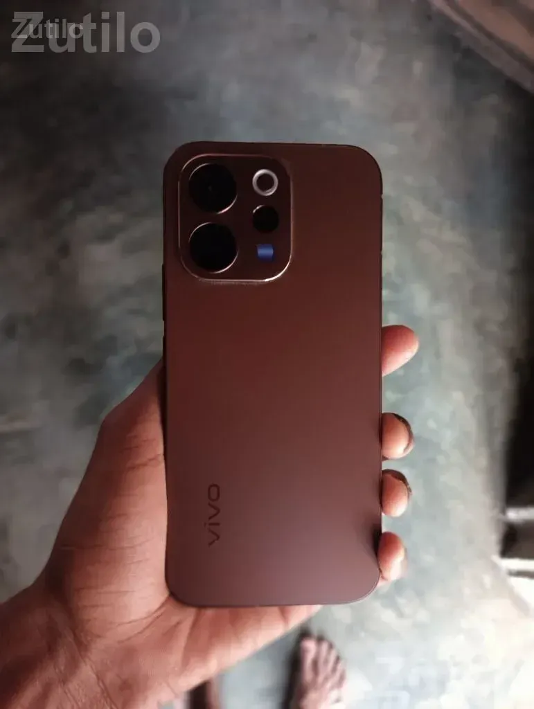 Vivo V70 5G with Bill Box and Charger - મોબાઇલ ફોન - શંખેશ્વર - Image 5