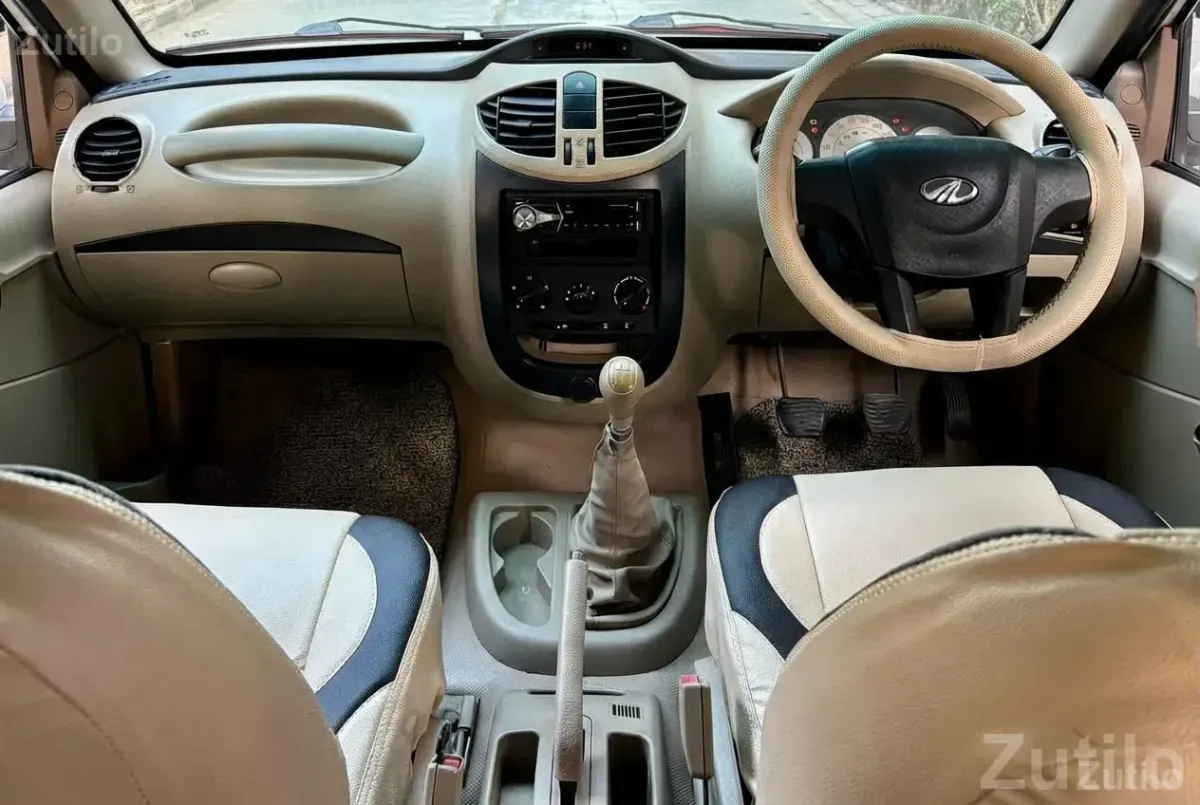 Mahindra Xylo Diesel 7-Seater Beige Interior - Cars - Kamrej - Image 3