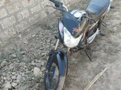 Bajaj Discover 2013 Bike with 2 New Tyres Bajaj Discover 2013 Bike with 2 New Tyres