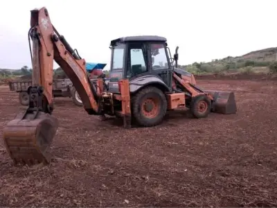 L&T 770 Backhoe Loader 2013 Model L&T 770 Backhoe Loader 2013 Model