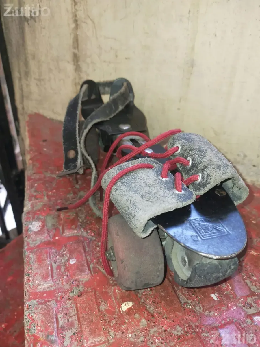 Adjustable Skating Shoes with Tool - તમામ પ્રકારના રમતગમત સાધનો - સુરત શહેર - Image 3
