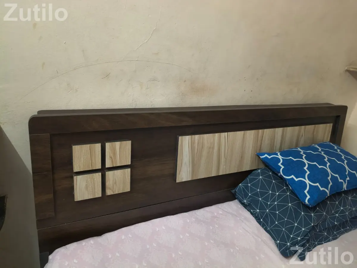 Bed king size 78'72 - પલંગ અને ગાદલા - સુરત શહેર - Image 3