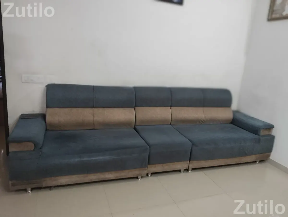 Sofa and side sofa - સોફા સેટ અને કાઉચ - અમદાવાદ શહેર - Image 4