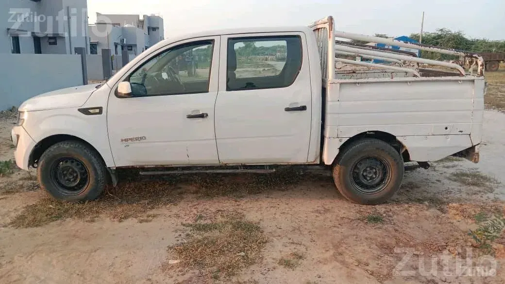 Mahindra Imperio 2017 Diesel Single Owner - કાર - ભુજ - Image 2