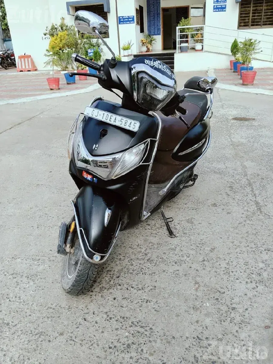 2023 Black Hero Maestro Scooter - Bikes - Lalpur - Image 3