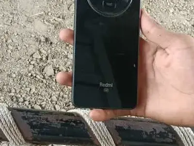 Redmi 5G Smartphone, 4 Months Old Redmi 5G Smartphone, 4 Months Old
