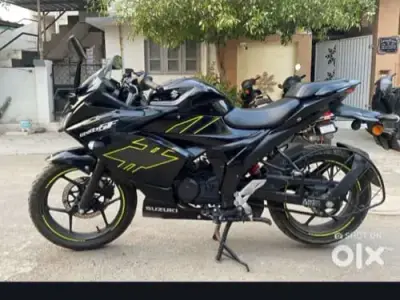 Suzuki Gixxer SF Sports Bike Black Suzuki Gixxer SF Sports Bike Black