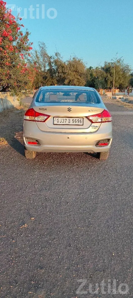Maruti Ciaz VDI Plus SHVS 2015 Diesel - કાર - મીઠાપુર - Image 2