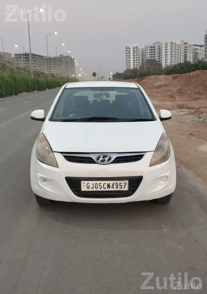 Hyundai i20 Sportz 2010 Petrol CNG Manual - Cars - Mahuva - Image 3