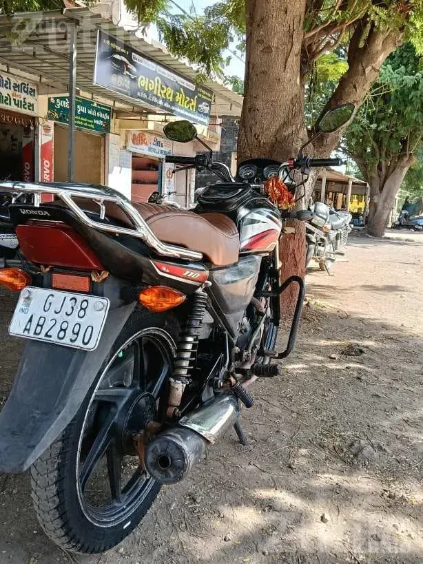 Honda Dream Neo 2018 Self Start Bike - Bikes - Jamjodhpur - Image 2