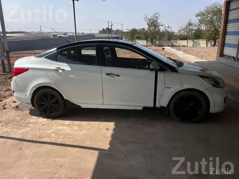 Hyundai Verna Car for Sale - કાર - મુળી - Image 5