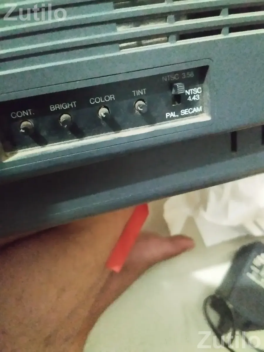 TV mini portable Original imported JEC colour entic TV with FM working condition - TVs - Surat City - Image 3