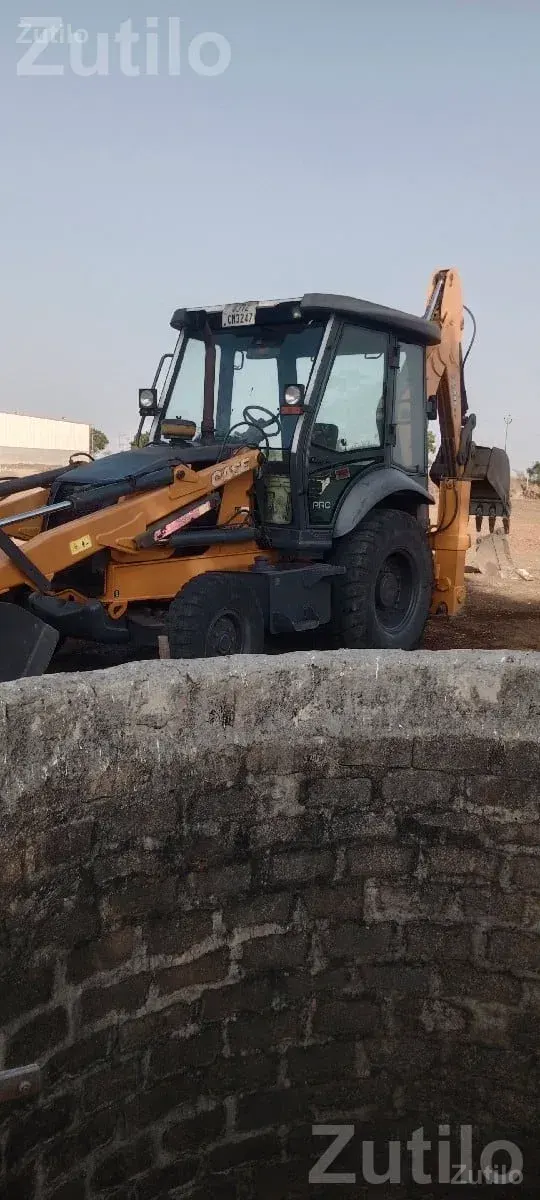 CASE Backhoe Loader 2018 Model for Sale - બાંધકામના વાહનો - ભેસાણ - Image 2