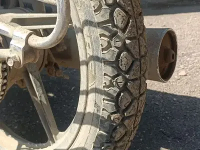 Bajaj Boxer Motorcycle 2000 Model Bajaj Boxer Motorcycle 2000 Model