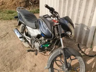 Bajaj Discover 100T Bike 2014 Model Bajaj Discover 100T Bike 2014 Model