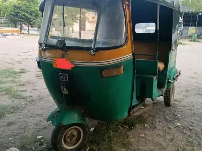2012 CNG Auto Rickshaw 2 Stroke