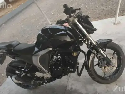 Yamaha fz v2 Yamaha fz v2