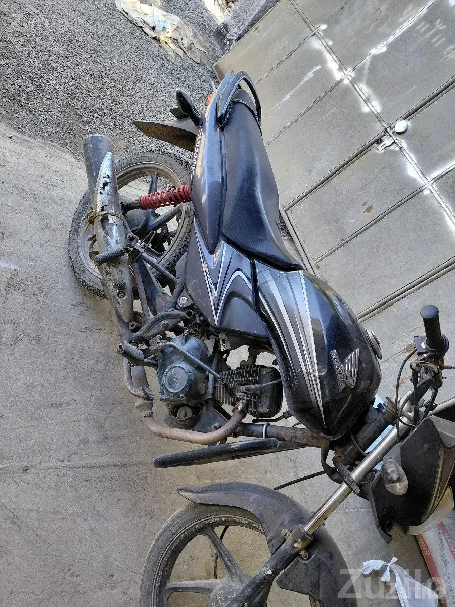 Used 2014 Two Wheeler Bike for Sale - બાઇક્સ - કેશોદ - Image 3