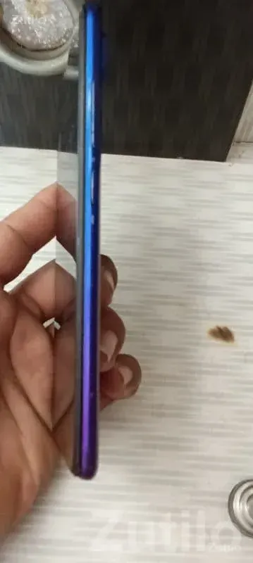 Vivo Gradient Blue‑Purple Smartphone - Mobile Phones - Surendranagar City - Image 2