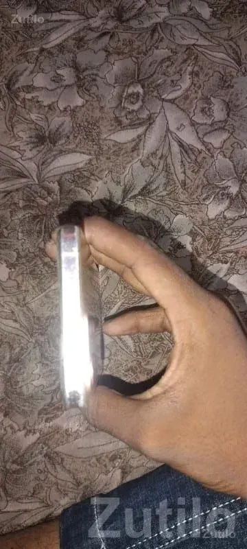 Vivo V23 5G Slim Gold Smartphone - Mobile Phones - Manavadar - Image 2