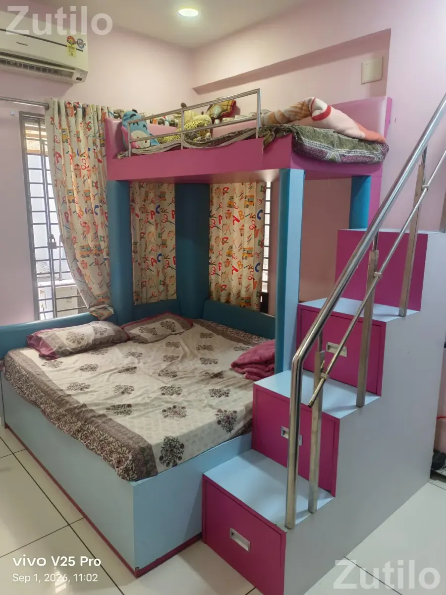 Bunk bed - Beds & Mattresses - Vadodara City - Image 1