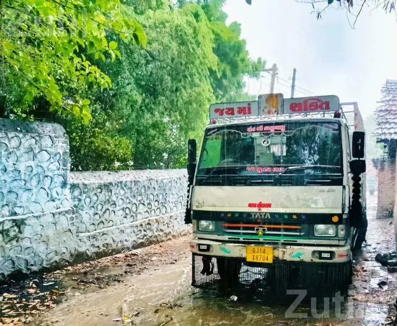 Tata 709 Diesel Goods Truck 2013-14 - ટ્રક અને લોરી - પાલીતાણા - Image 3