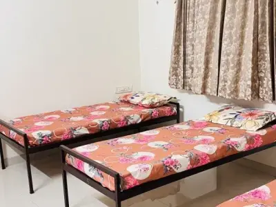 PG Bed Set with Mattress and Cupboard PG Bed Set with Mattress and Cupboard