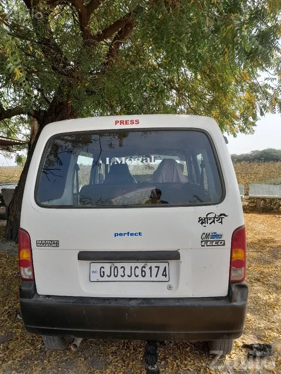 Maruti Suzuki Eeco 2017 Van for Sale - Vans - Dhari - Image 2