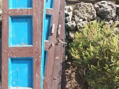 Wooden Doors and Windows Set of 4 Wooden Doors and Windows Set of 4
