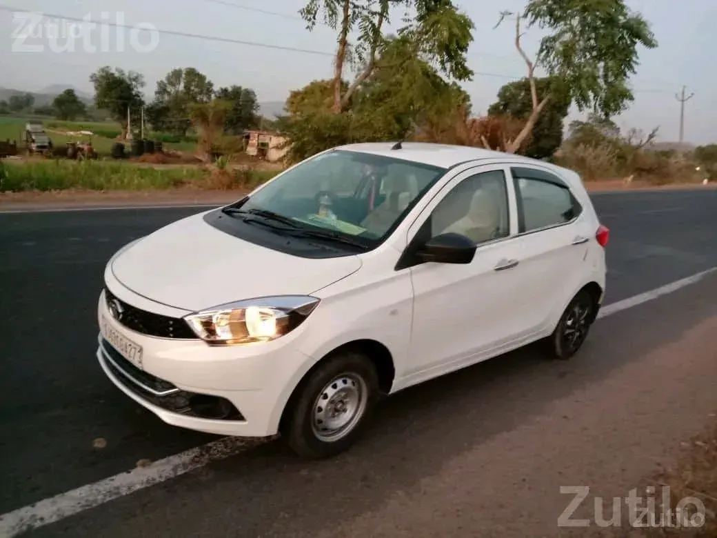 2017 Tata Tiago XM Petrol Single Owner - કાર - મહેસાણા શહેર - Image 2